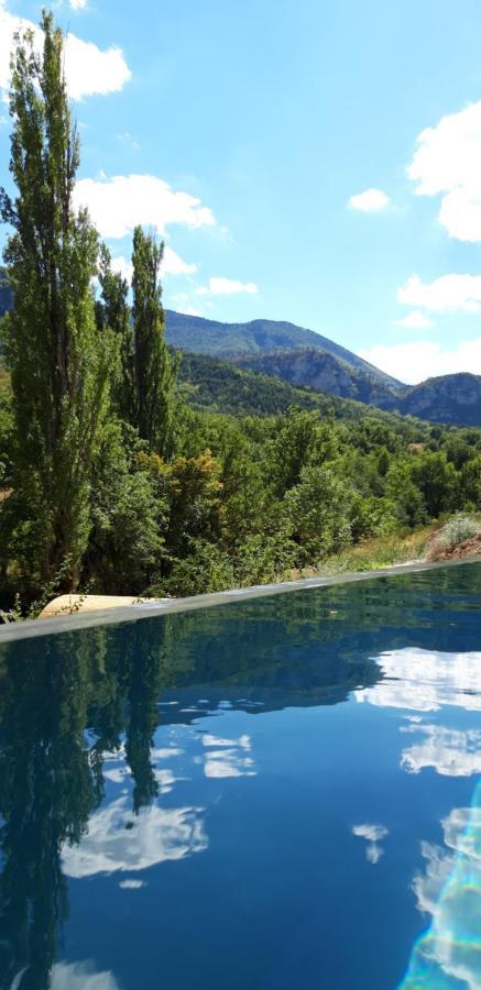 Gites Les Costoliers Chateauneuf-Miravail ภายนอก รูปภาพ